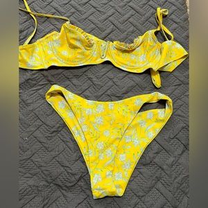 Medium yellow bikini set